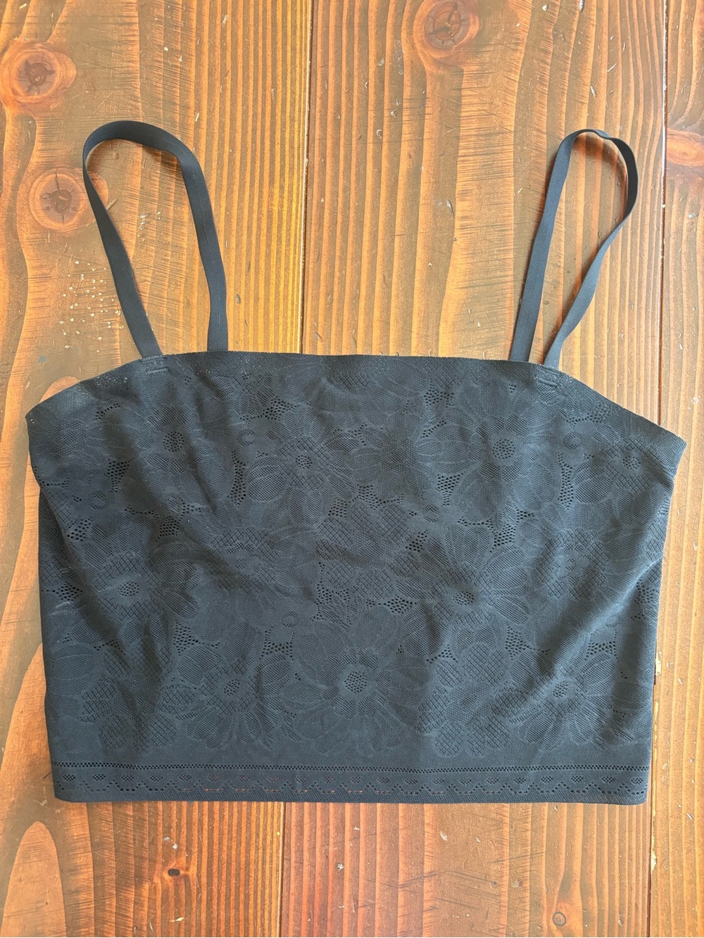 Aerie Black Seamless Lace Crop Cami Top with Shelf Bra - Size Large